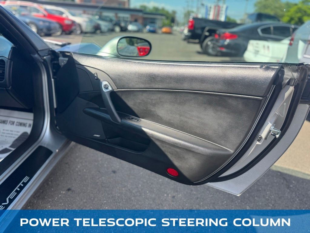 2005 Chevrolet Corvette Base - Photo 19