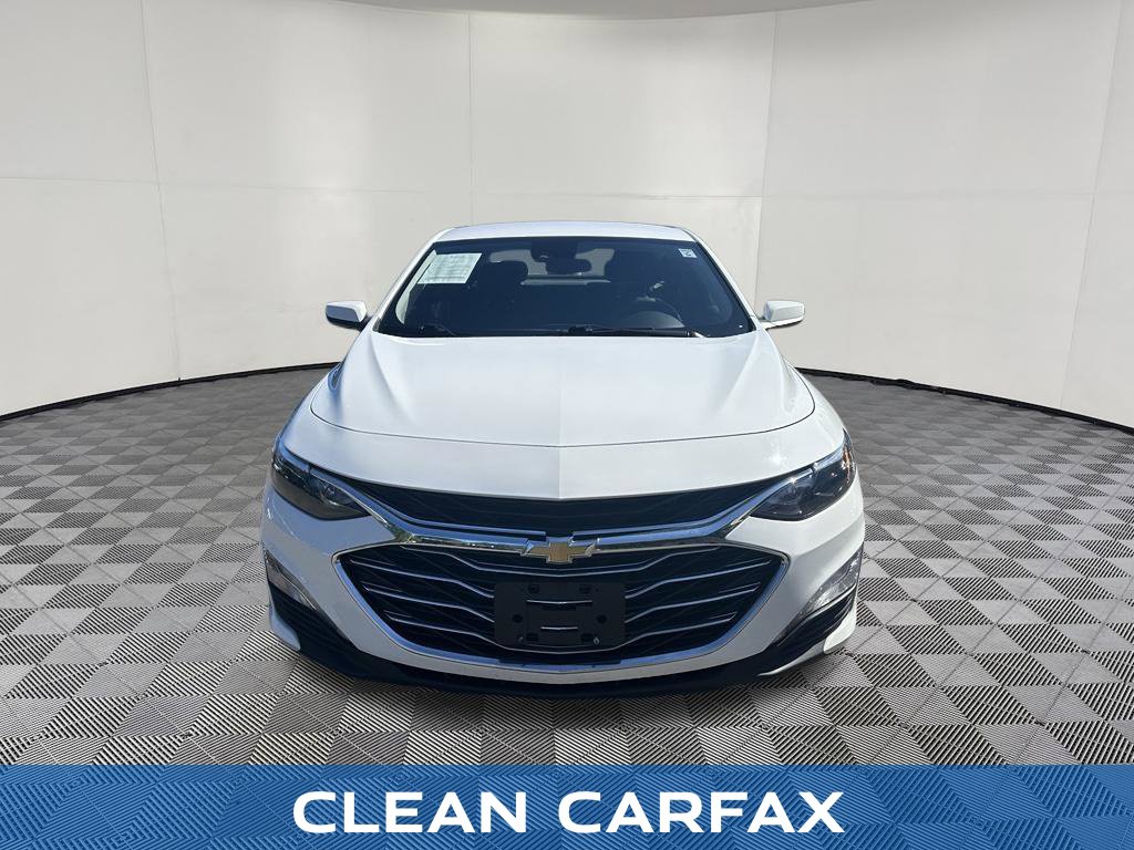 2023 Chevrolet Malibu view 3