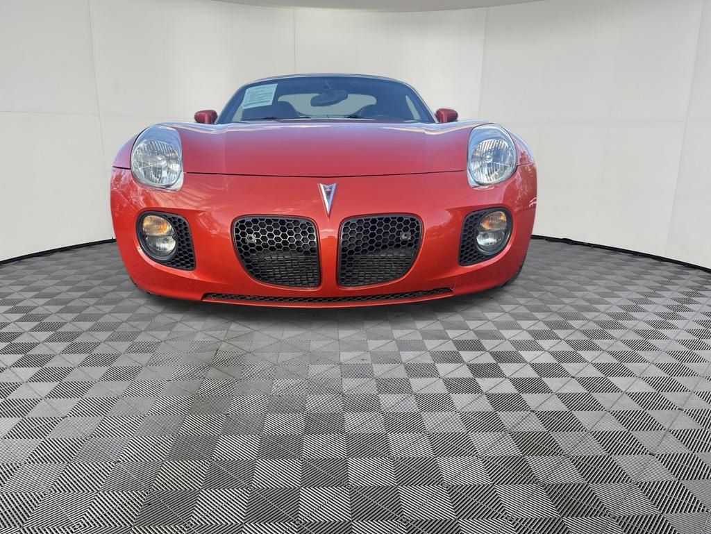 2008 Pontiac Solstice view 4