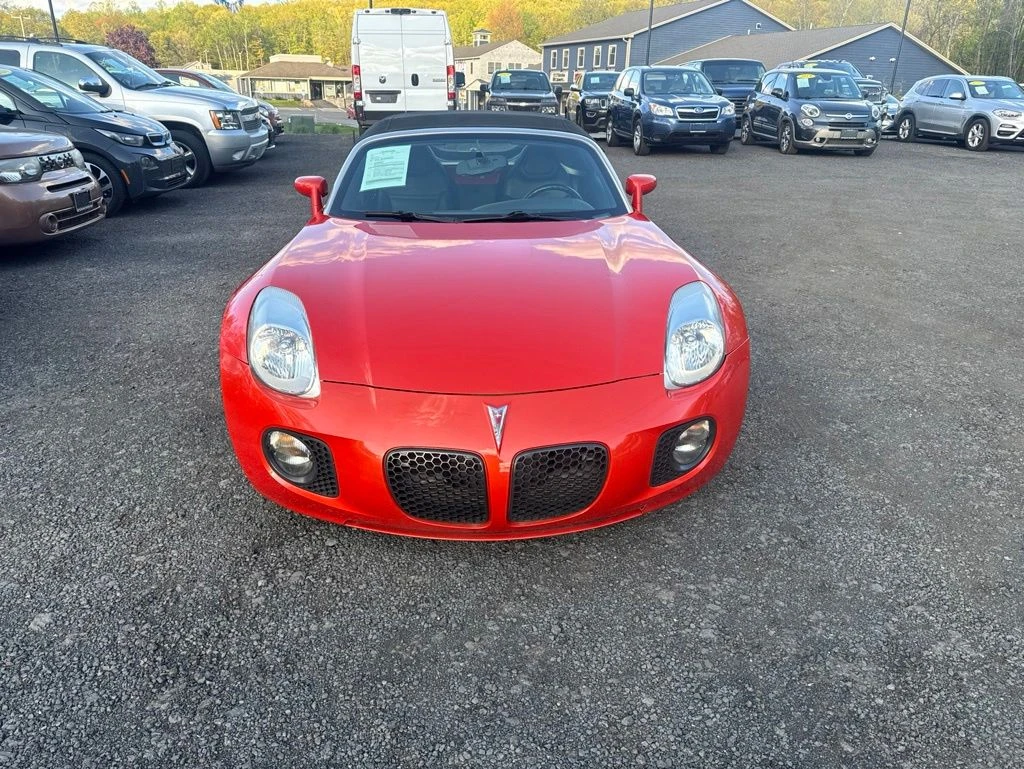 2008 Pontiac Solstice view 5