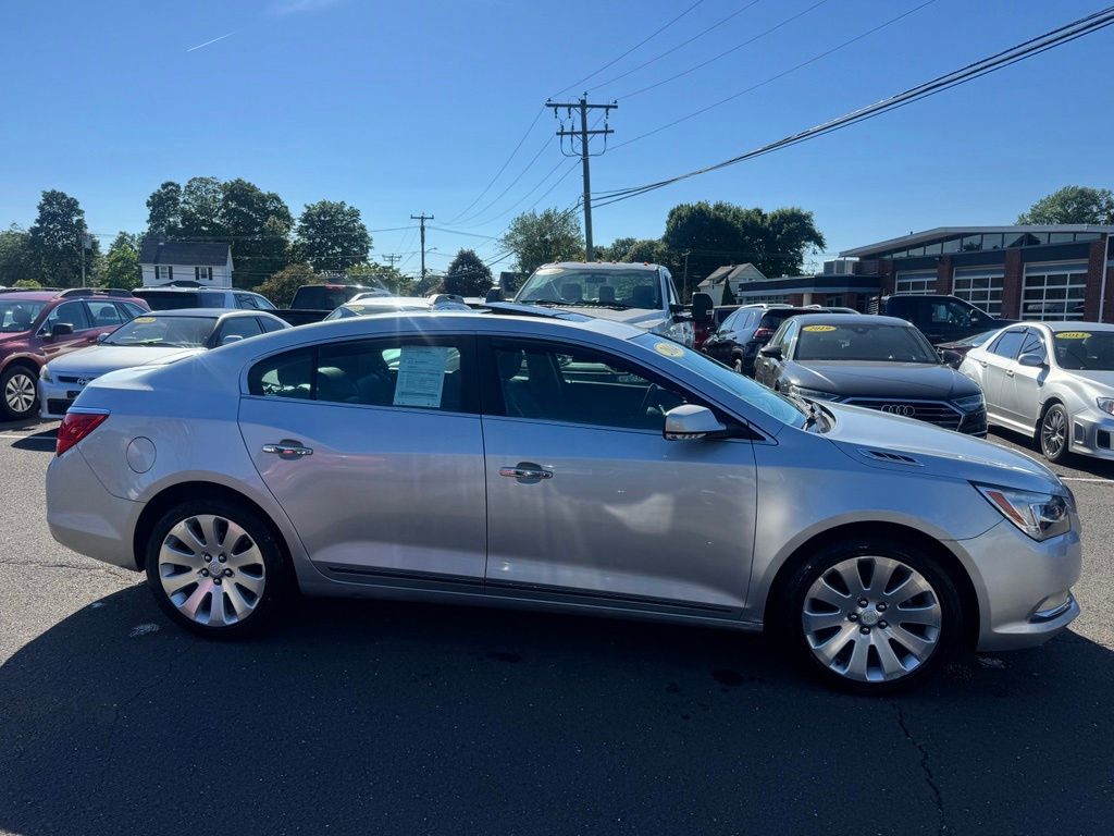 2014 Buick LaCrosse view 4