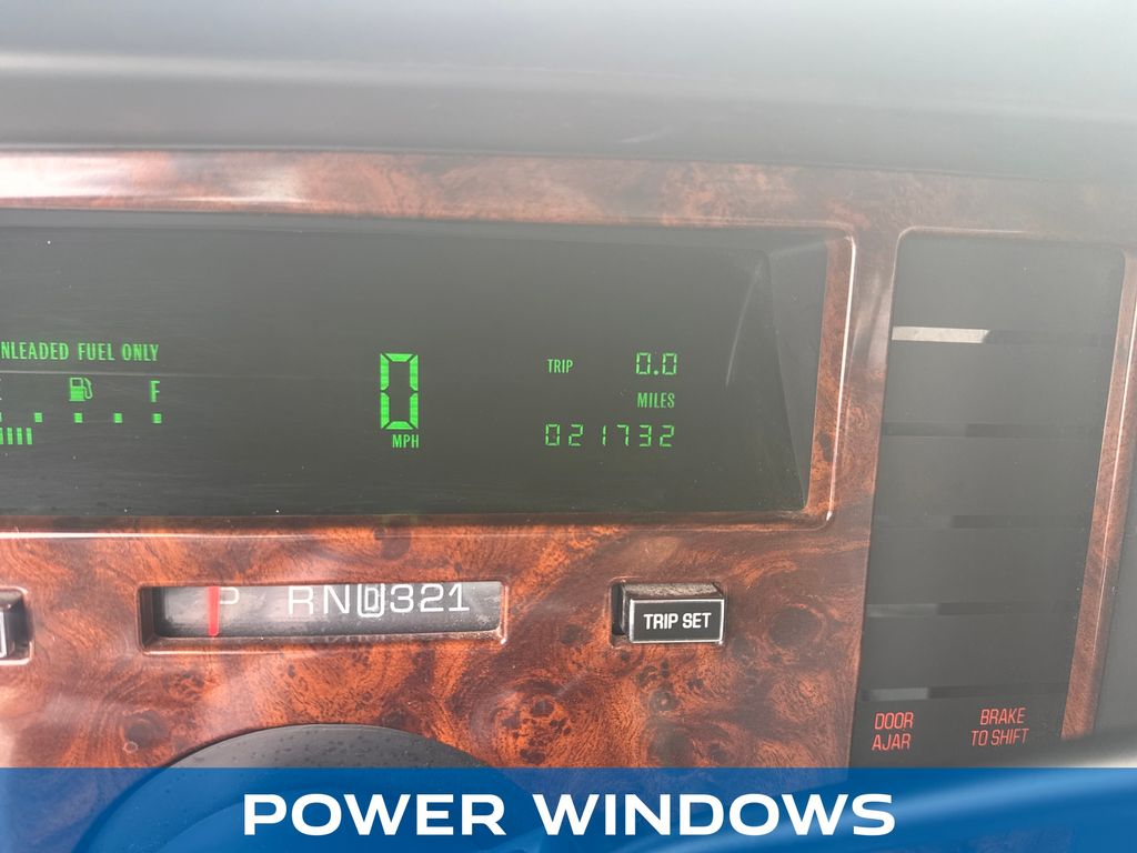 1995 Cadillac Fleetwood - Photo 16