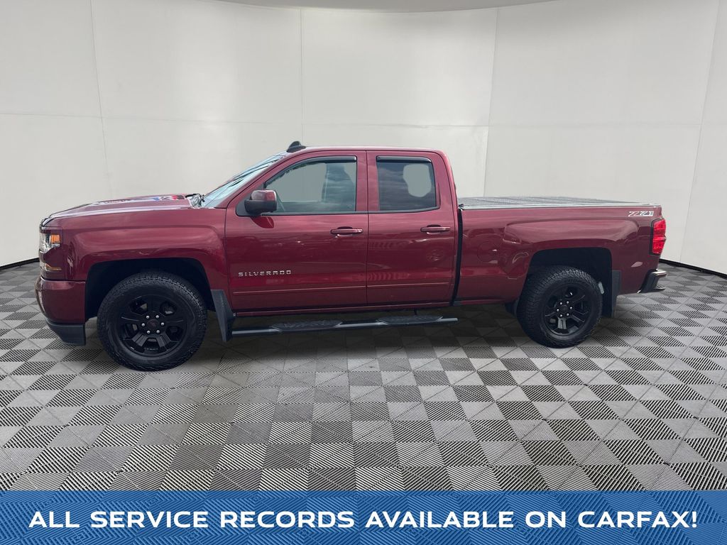 2016 Chevrolet Silverado 1500 view 2