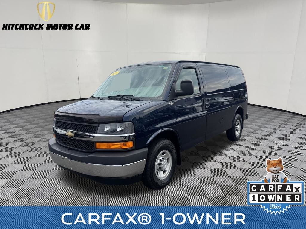 2017 Chevrolet Express 3500 Work Van HD's photo