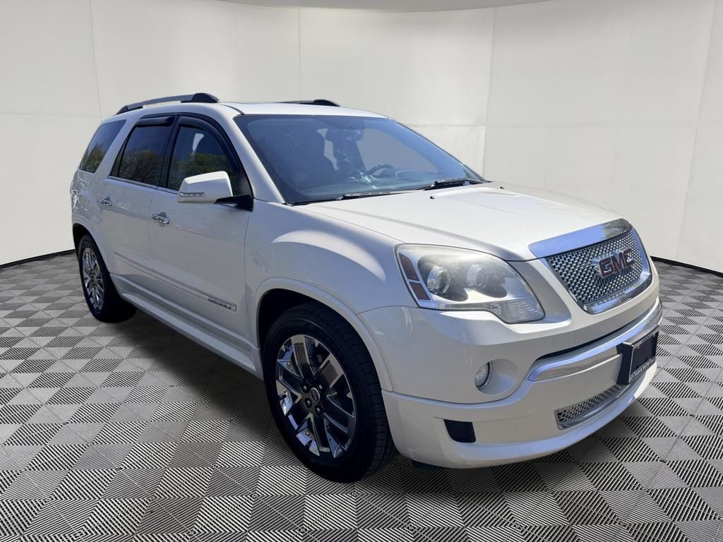 2011 GMC Acadia view 2