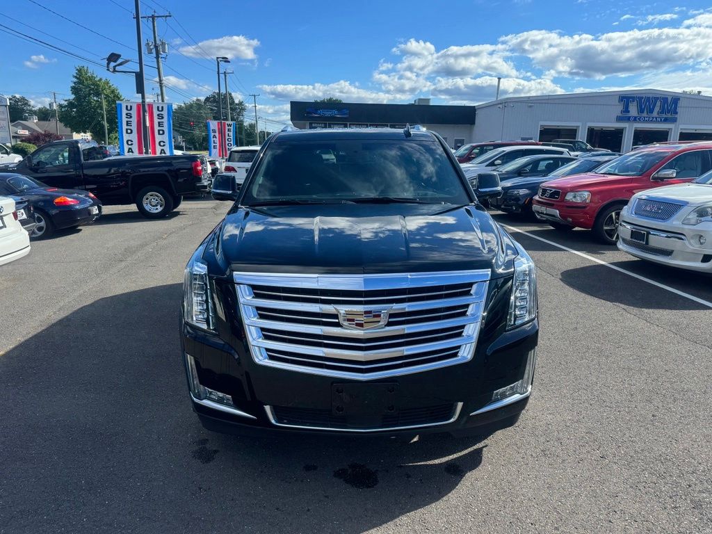 2018 Cadillac Escalade view 2