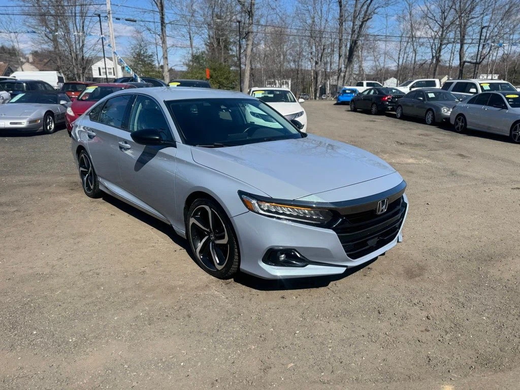 2022 Honda Accord view 3