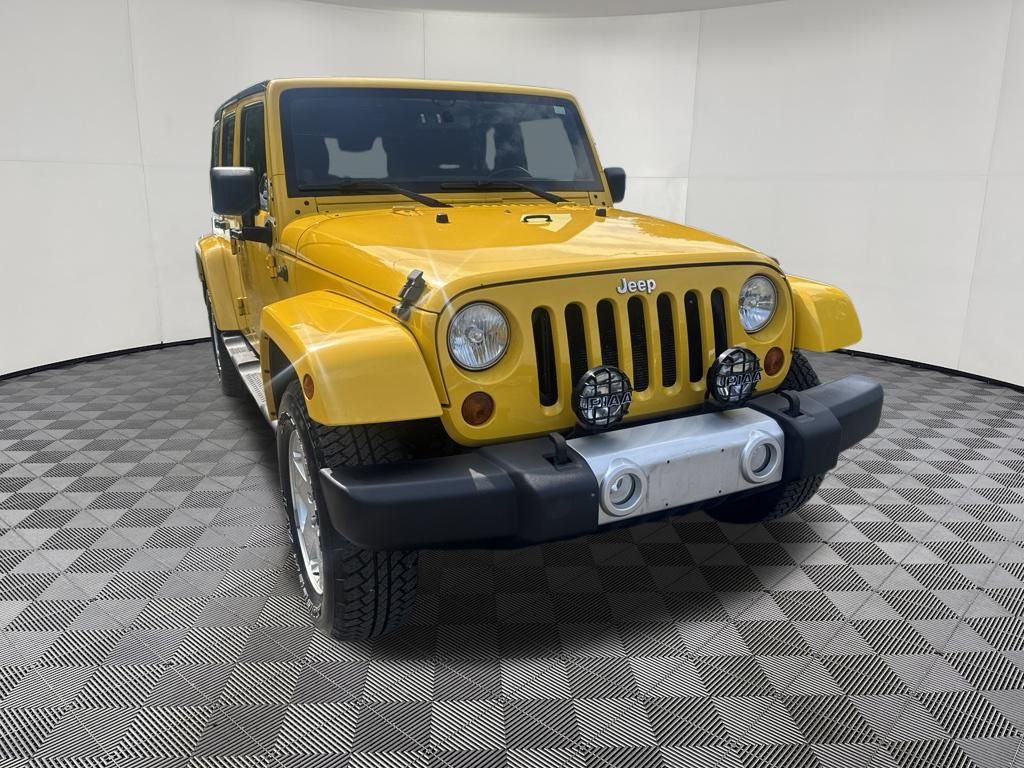 2011 Jeep Wrangler view 4