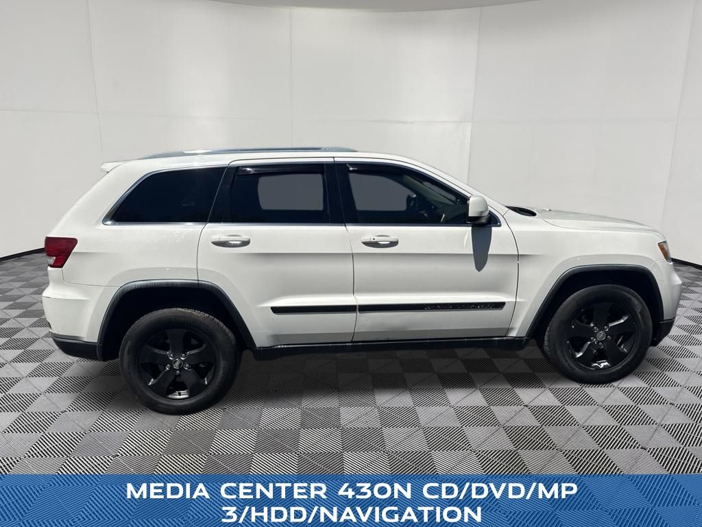 2011 Jeep Grand Cherokee view 4