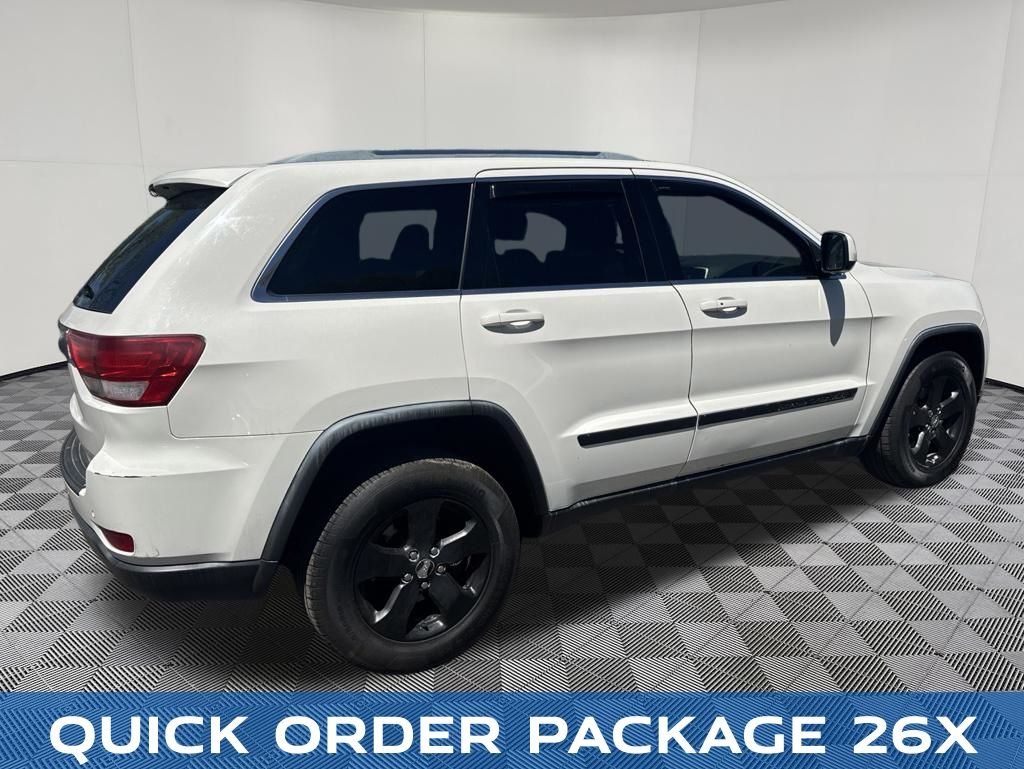 2011 Jeep Grand Cherokee view 5