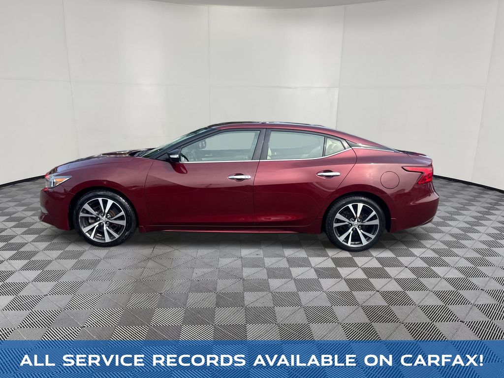 2017 Nissan Maxima view 2