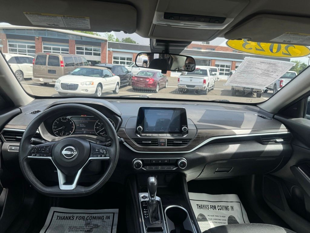 2023 Nissan Altima SV - Photo 28