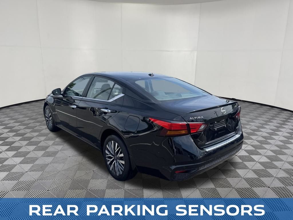 2023 Nissan Altima SV - Photo 7