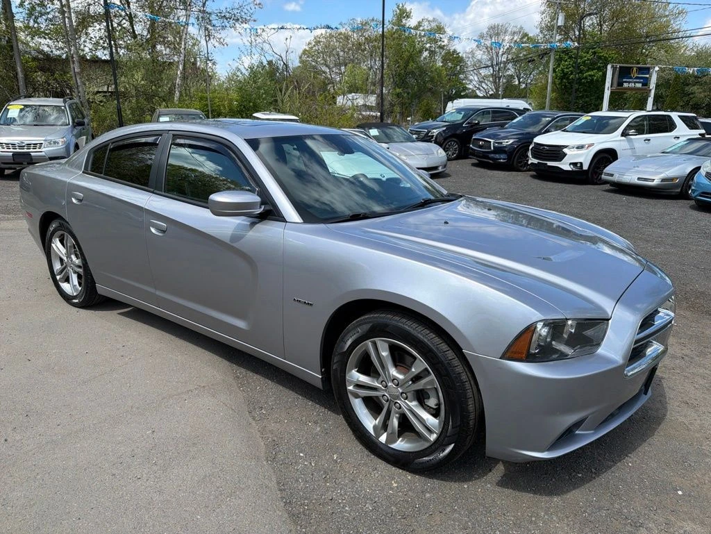 2014 Dodge Charger view 3