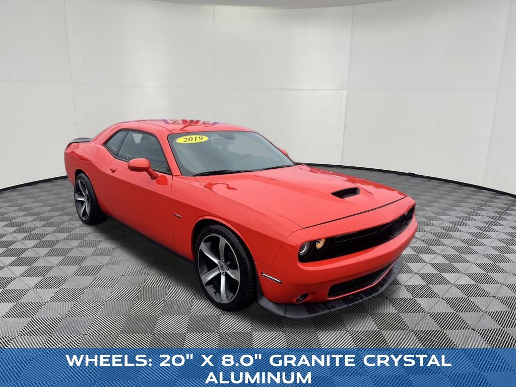 2019 Dodge Challenger view 3