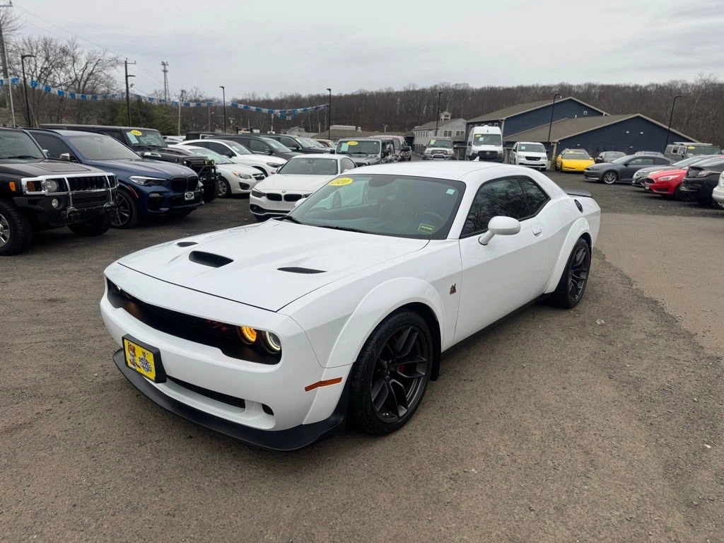 2020 Dodge Challenger view 3