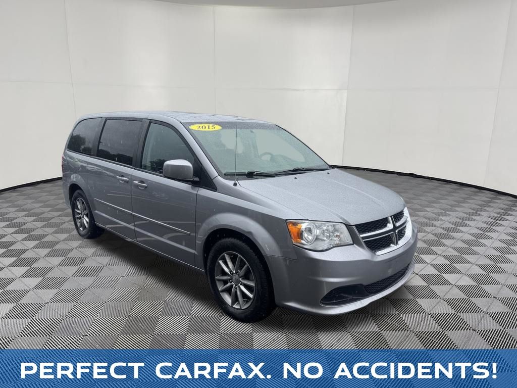 2015 Dodge Grand Caravan view 3