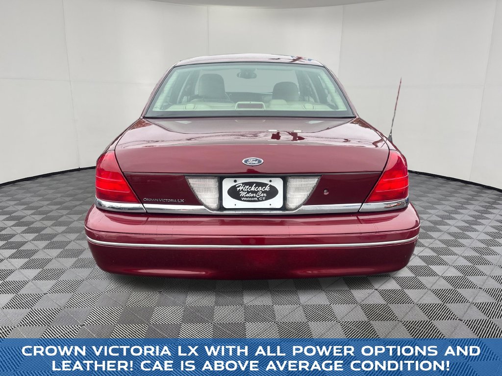 2005 Ford Crown Victoria view 5