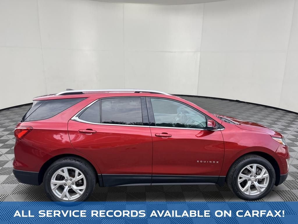 2018 Chevrolet Equinox view 2