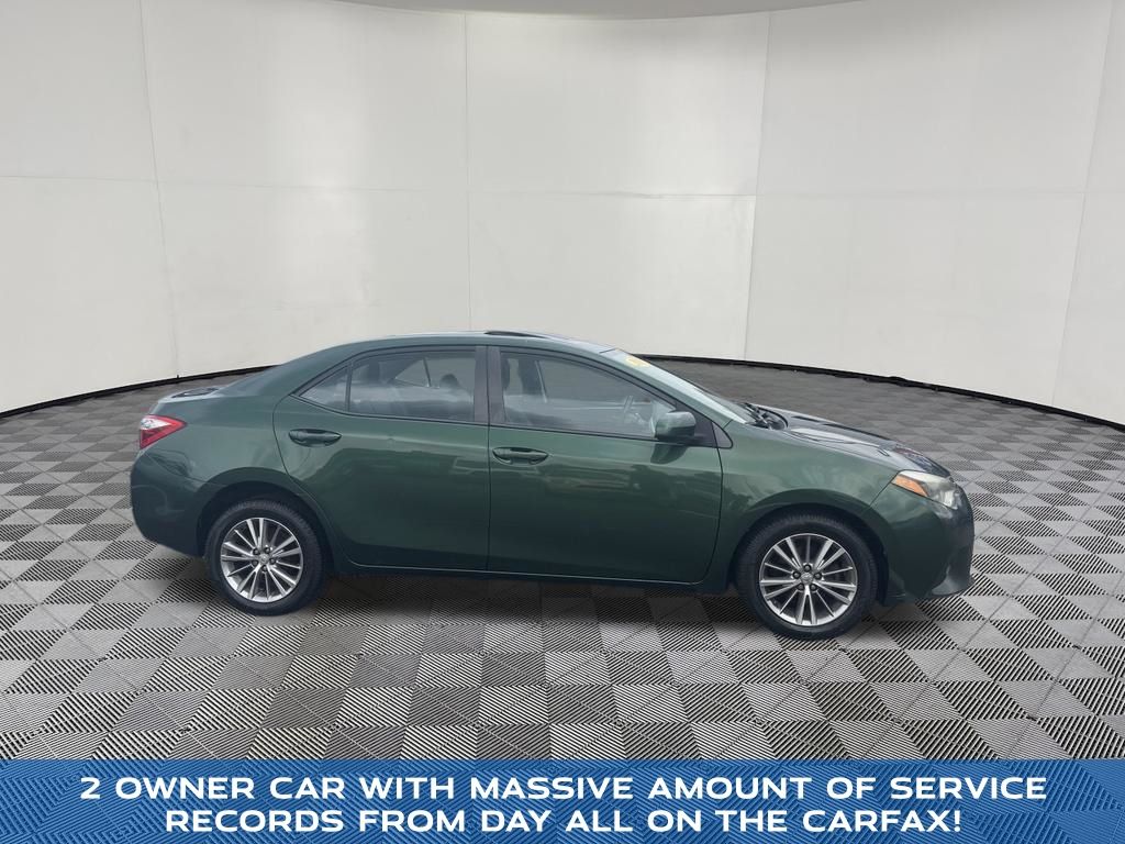 2014 Toyota Corolla view 4