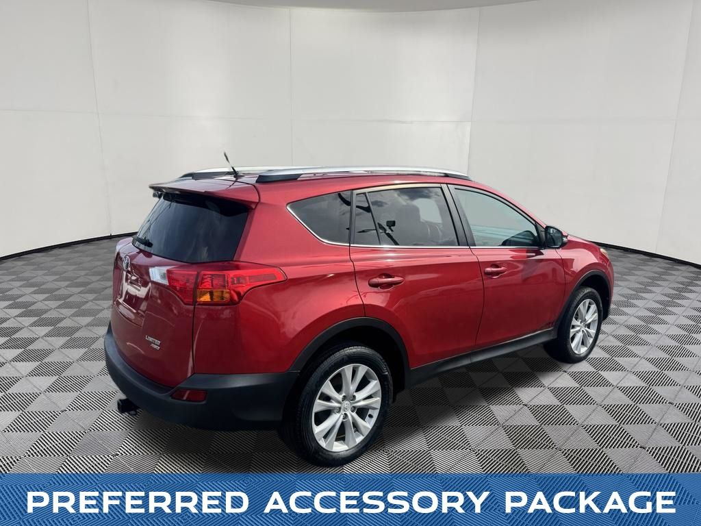 2013 Toyota RAV4 view 5