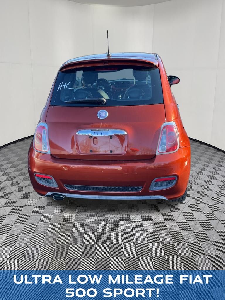 2013 Fiat 500 view 2