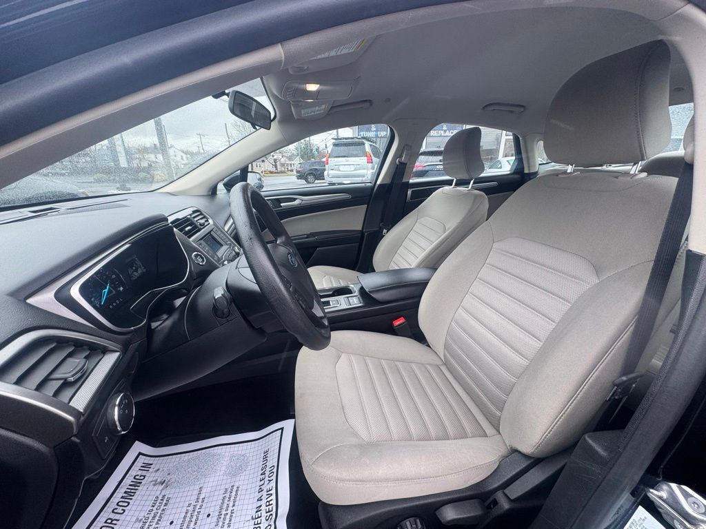 2018 Ford Fusion Hybrid S - Photo 23
