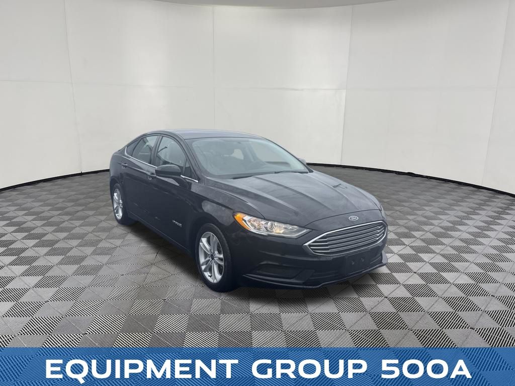 2018 Ford Fusion Hybrid view 3