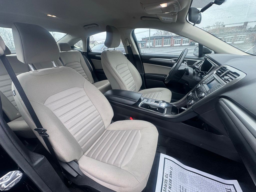 2018 Ford Fusion Hybrid S - Photo 30