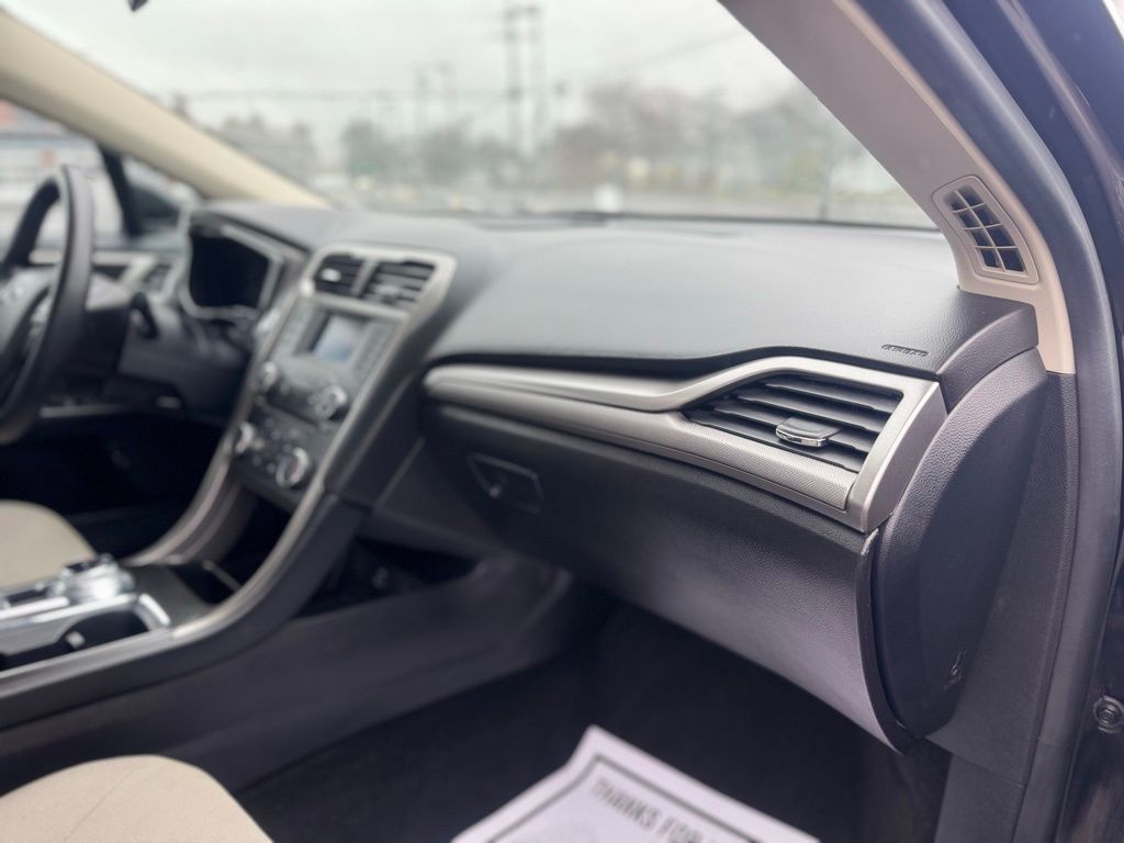 2018 Ford Fusion Hybrid S - Photo 31
