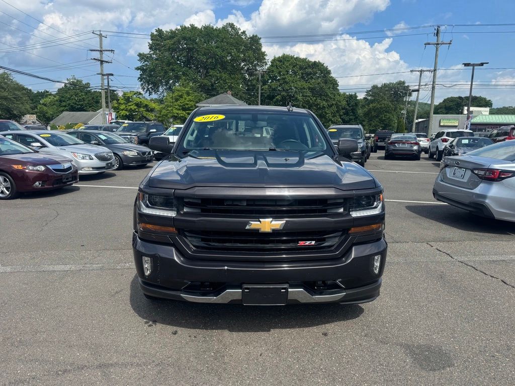 2016 Chevrolet Silverado 1500 view 2