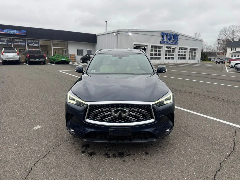 2019 INFINITI QX50 view 2