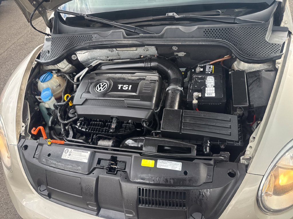 2014 Volkswagen Beetle 23