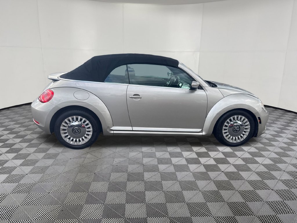 2014 Volkswagen Beetle 7