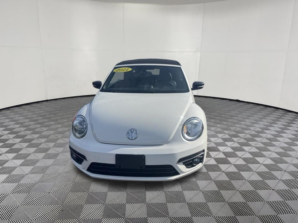 2014 Volkswagen Beetle view 2
