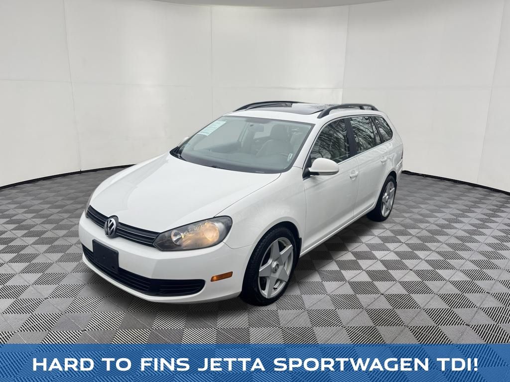 2014 Volkswagen Jetta SportWagen view 3