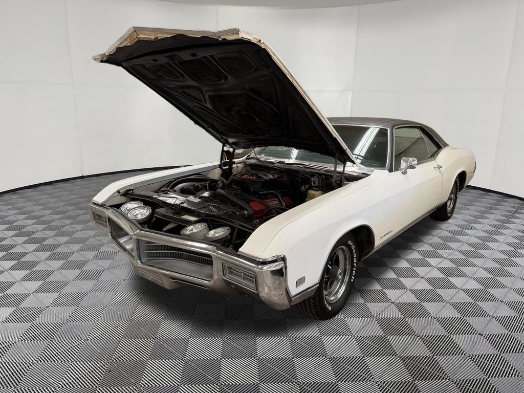 1969 Buick Riviera view 5