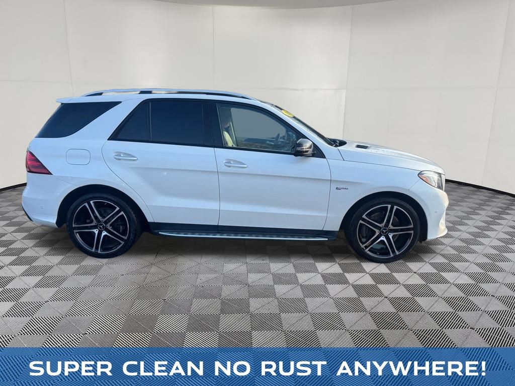 2019 Mercedes-Benz GLE view 4