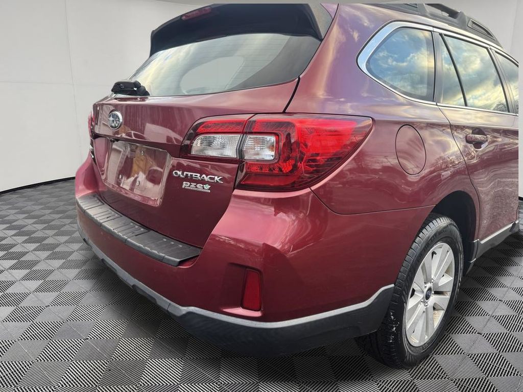 2017 Subaru Outback Base - Photo 14