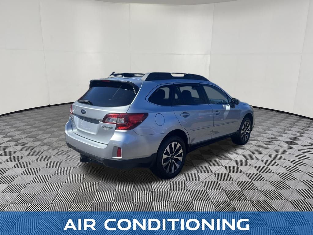 2016 Subaru Outback view 5
