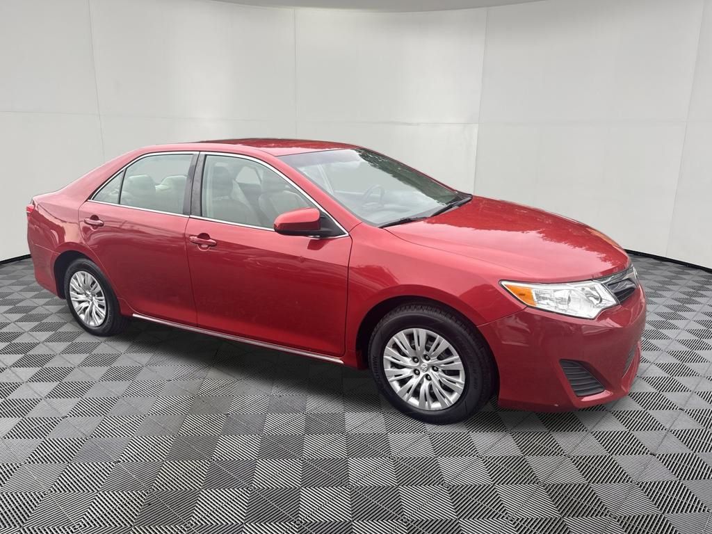 2012 Toyota Camry view 2