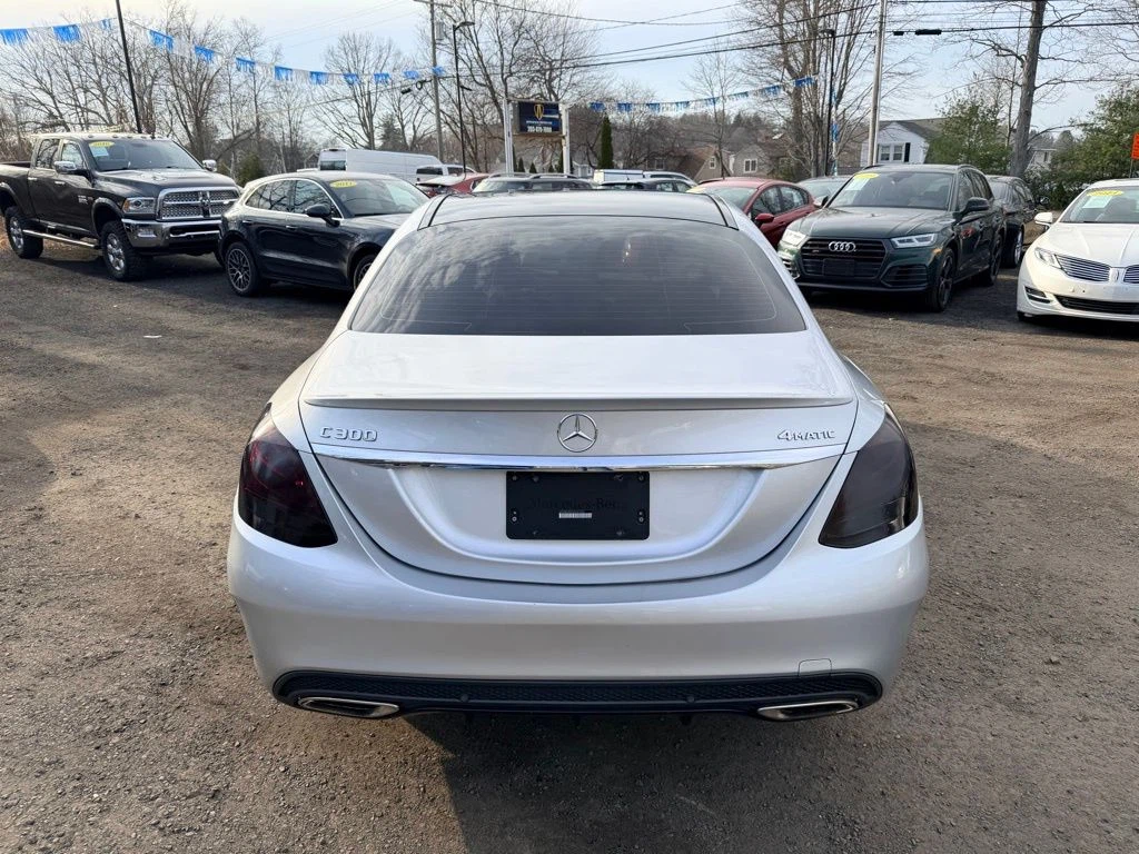 2017 Mercedes-Benz C-Class view 4