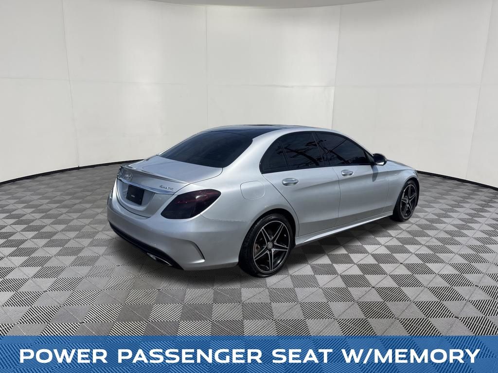 2017 Mercedes-Benz C-Class view 5