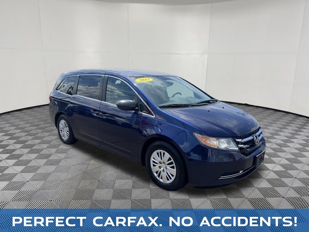 2015 Honda Odyssey view 3