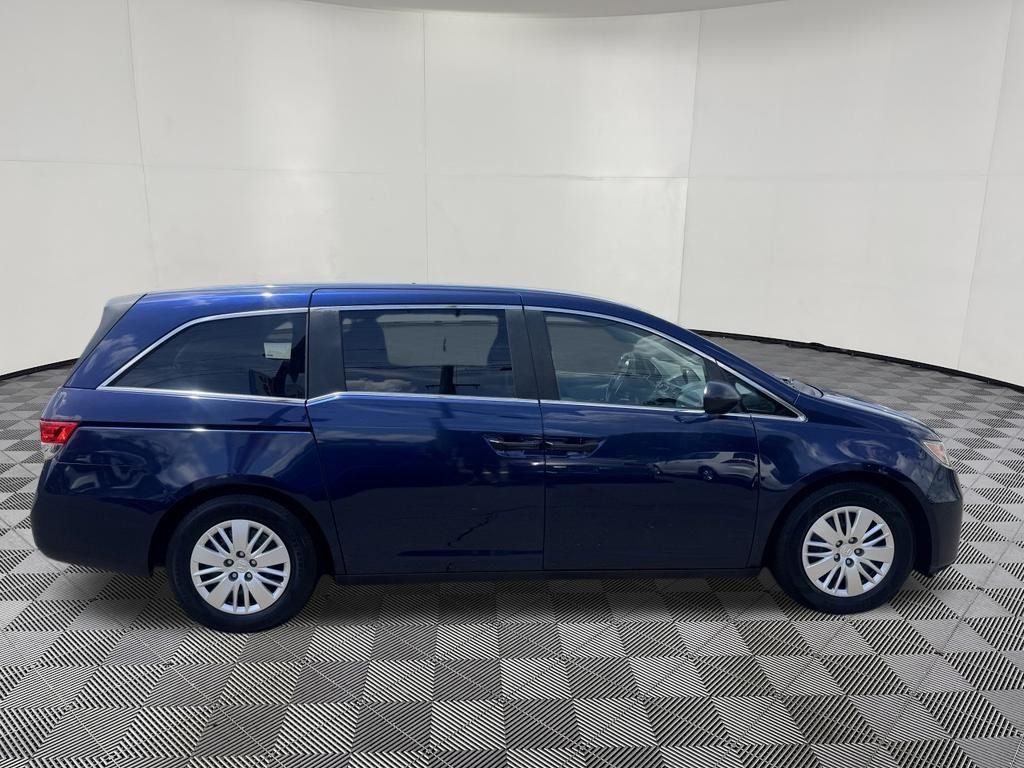 2015 Honda Odyssey view 4