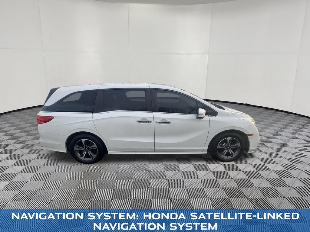 2018 Honda Odyssey view 4