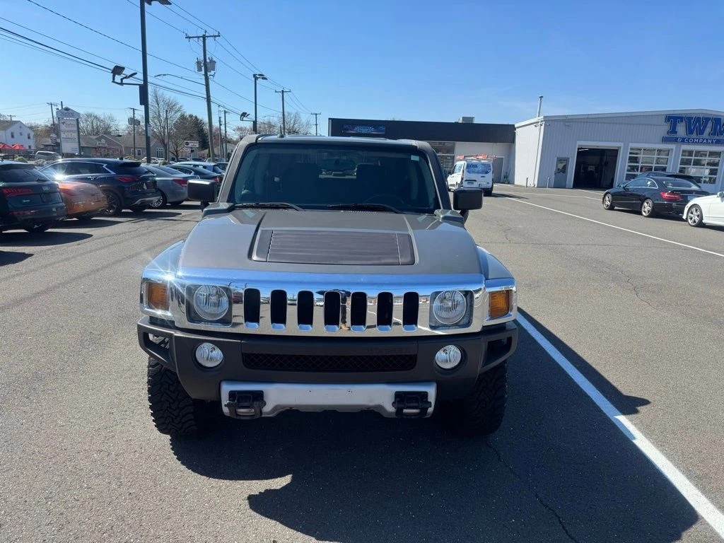 2008 Hummer H3 view 2