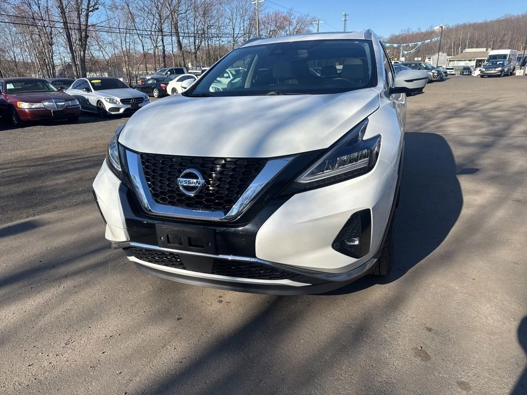 2020 Nissan Murano view 2