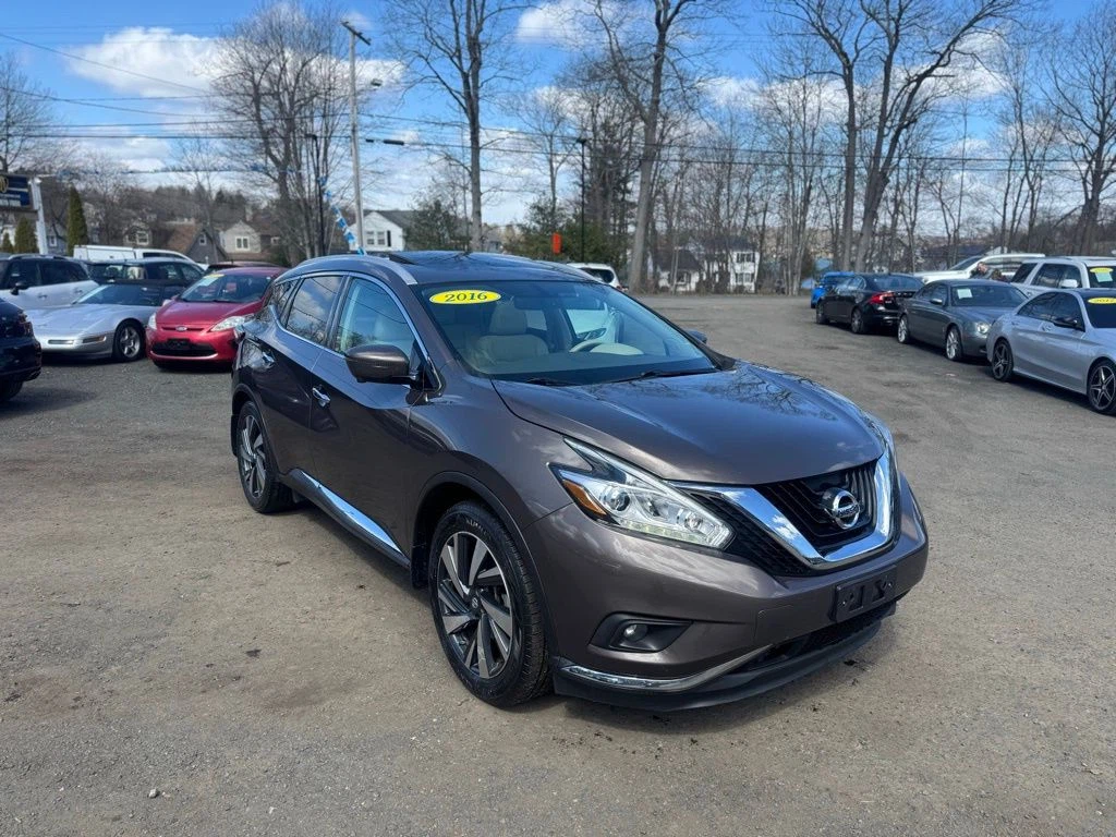 2016 Nissan Murano view 3