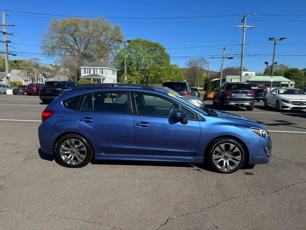2015 Subaru Impreza view 4